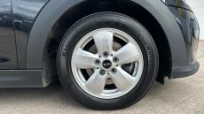 MINI Hatchback 1.5 Cooper Classic Premium 3dr Petrol Hatchback